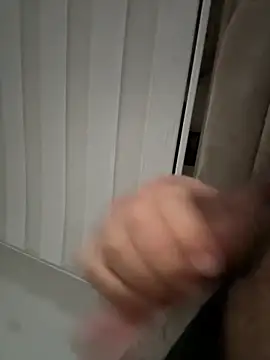 derFickerali online show from September 28, 2025, 2:29 am