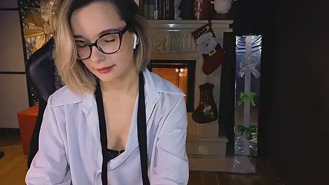 Snapshot of alita_angelo chatting on December 3, 2024, 11:29 pm alita angelo online show from December 3, 2024, 11:29 pm