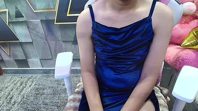 Snapshot of YourKusu chatting on November 9, 2025, 11:58 am YourKusu online show from November 9, 2025, 11:58 am