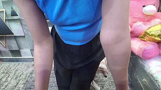 Snapshot of YourKusu chatting on November 15, 2025, 5:39 pm YourKusu online show from November 15, 2025, 5:39 pm