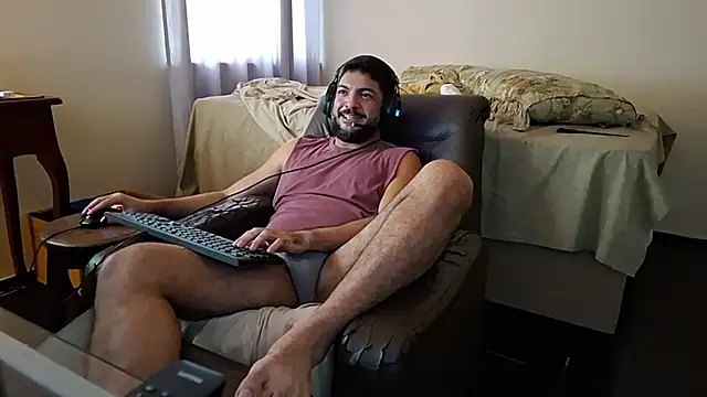 Snapshot of LUH133 chatting on September 10, 2025, 5:34 pm LUH133 online show from September 10, 2025, 5:34 pm