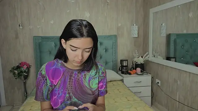 Marcelaa fox online show from April 14, 2026, 10:04 pm