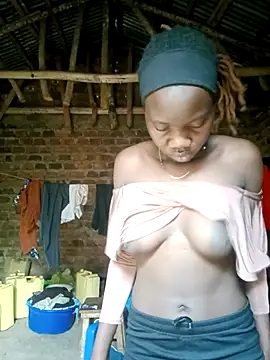 Black juicy24 online show from December 3, 2025, 4:35 am