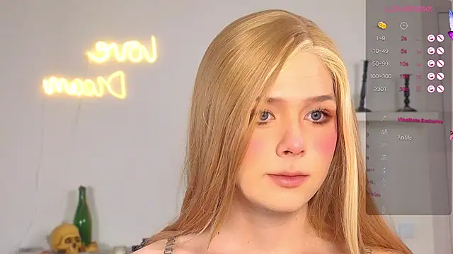 Snapshot of _yourFoxy_ chatting on October 16, 2025, 11:40 am yourFoxy online show from October 16, 2025, 11:40 am