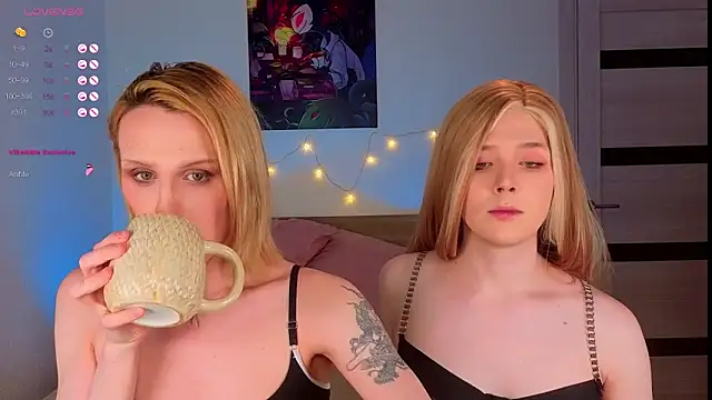  yourFoxy  online show from January 11, 2026, 6:04 pm