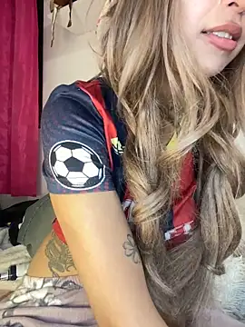 lunaapppp online show from April 11, 2026, 7:45 am