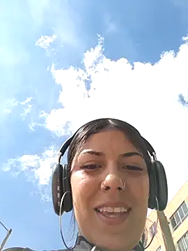 Snapshot of Sweel_Leyva18 chatting on November 19, 2025, 7:25 pm Sweel Leyva18 online show from November 19, 2025, 7:25 pm