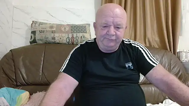 fullballs6 online show from April 3, 2026, 2:07 am