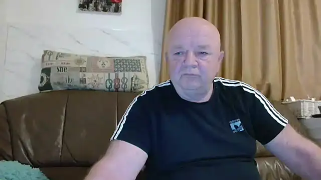 fullballs6 online show from March 31, 2026, 2:24 am