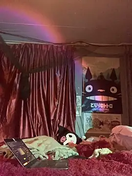 space g1rl online show from November 3, 2025, 6:33 pm