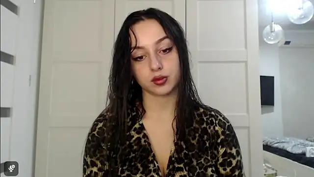 Snapshot of courtneyPerfect chatting on December 4, 2025, 3:00 pm courtneyPerfect online show from December 4, 2025, 3:00 pm