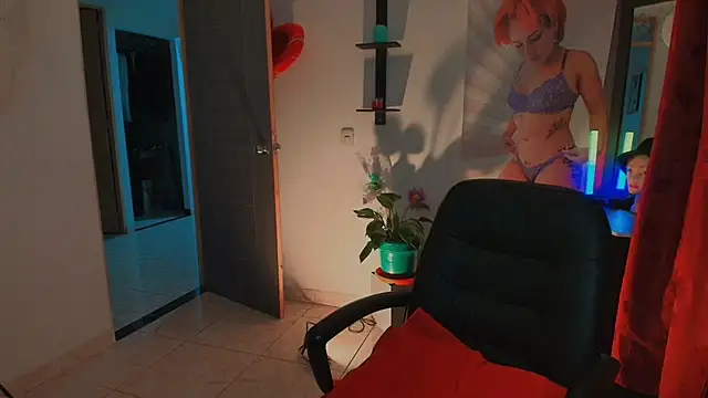 TinnaDawsom online show from March 17, 2026, 1:41 am