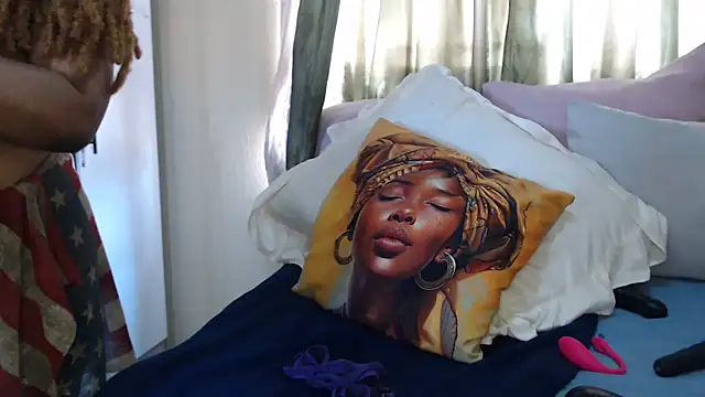 Snapshot of Foxybrownxx1 chatting on November 22, 2025, 8:46 am Foxybrownxx1 online show from November 22, 2025, 8:46 am