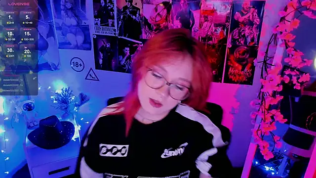 Snapshot of Rudy_02 chatting on December 1, 2025, 6:36 am Rudy 02 online show from December 1, 2025, 6:36 am