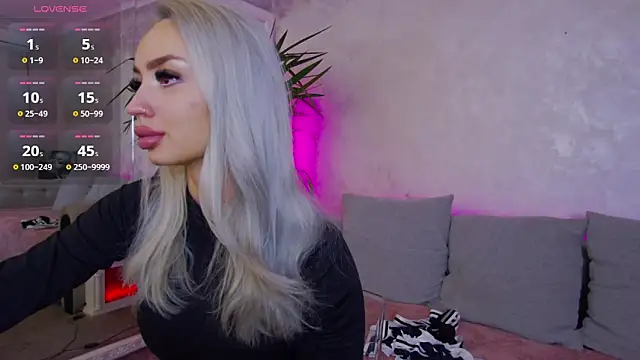 BambiAndAyline online show from January 16, 2025, 4:07 am