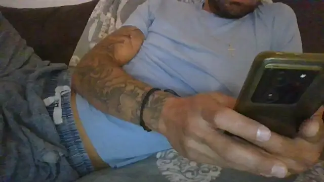 Snapshot of Kevoon991 chatting on October 5, 2025, 5:03 pm Kevoon991 online show from October 5, 2025, 5:03 pm