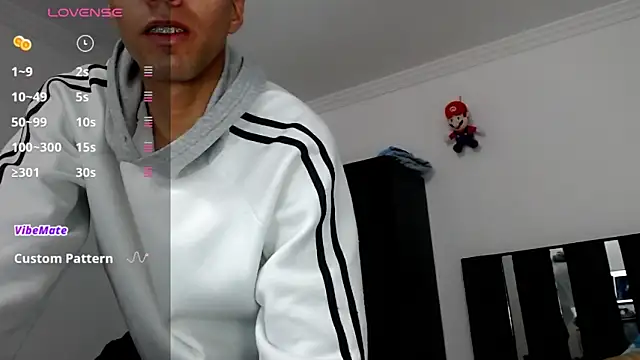 Snapshot of Marcosdfreitas chatting on September 23, 2025, 12:17 am Marcosdfreitas online show from September 23, 2025, 12:17 am