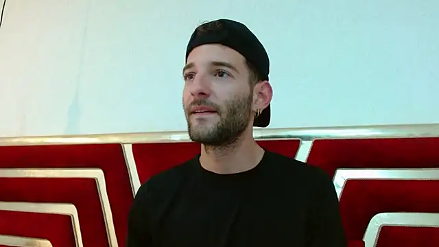 Christopher saint online show from April 16, 2026, 1:01 pm