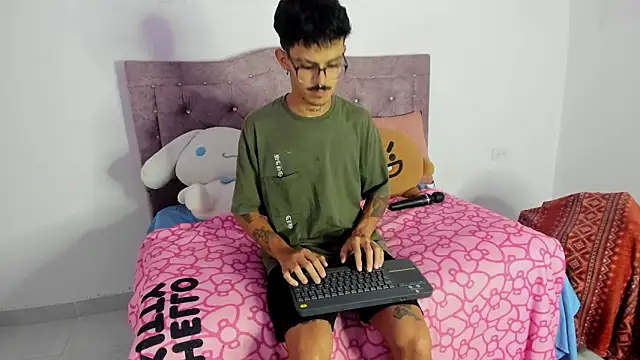 Ocsanis69 online show from February 8, 2026, 1:36 am