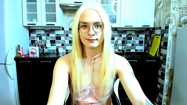 Jimmy Bearn online show from December 22, 2025, 11:43 am