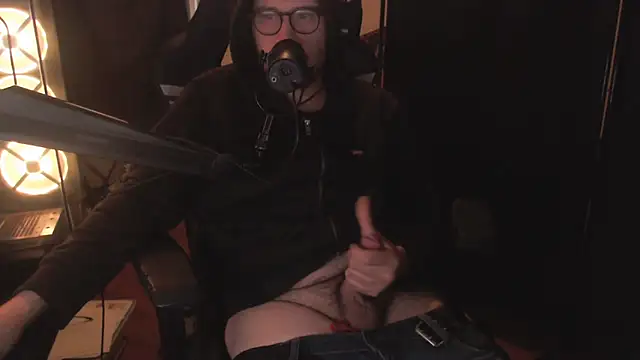 Snapshot of chicostick413 chatting on November 10, 2025, 6:46 pm chicostick413 online show from November 10, 2025, 6:46 pm