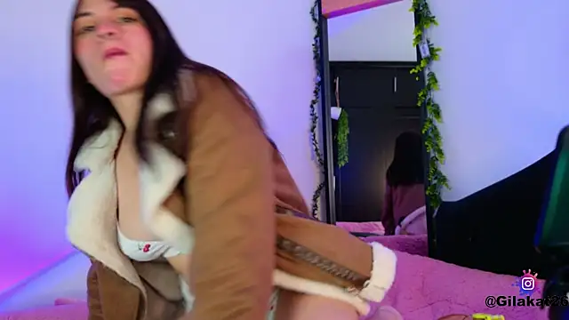 Snapshot of GilaKat chatting on January 16, 2026, 5:55 am GilaKat online show from January 16, 2026, 5:55 am