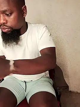 Snapshot of Chocolate_factory_man chatting on January 9, 2026, 8:05 pm Chocolate factory man online show from January 9, 2026, 8:05 pm