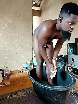 Snapshot of Chocolate_factory_man chatting on January 10, 2026, 9:59 am Chocolate factory man online show from January 10, 2026, 9:59 am