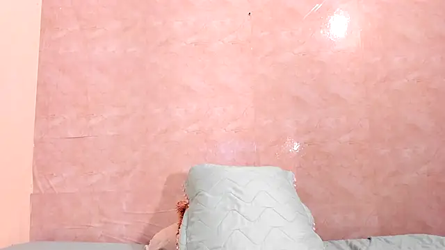 Snapshot of NicolVilla chatting on October 23, 2025, 1:10 pm NicolVilla online show from October 23, 2025, 1:10 pm