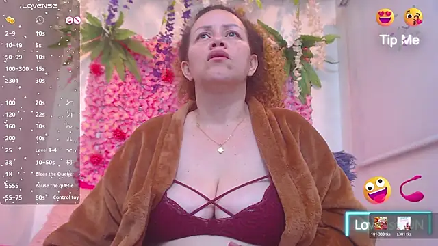 BLONDE SEXYHOT online show from January 18, 2026, 11:46 am