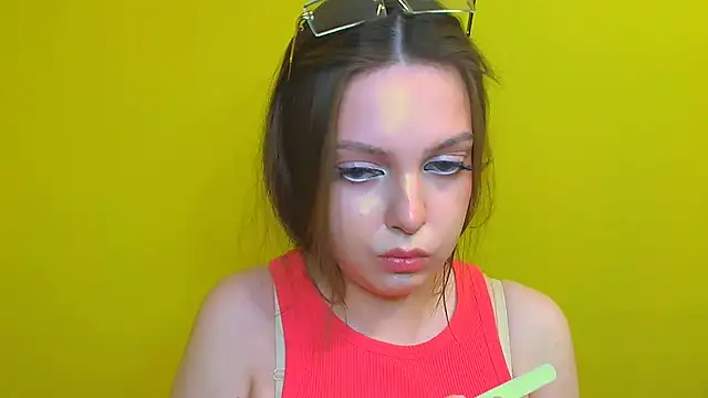 miss merciless  online show from May 25, 2026, 5:55 pm