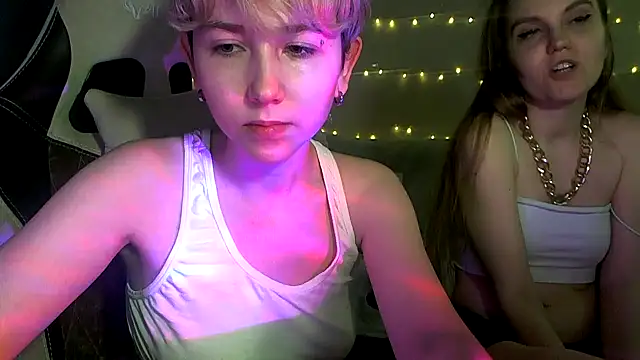 Snapshot of velvetvalkyries chatting on March 15, 2025, 11:39 pm velvetvalkyries online show from March 15, 2025, 11:39 pm