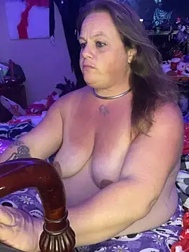 Snapshot of HeatherLynn chatting on March 3, 2026, 4:41 am HeatherLynn online show from March 3, 2026, 4:41 am