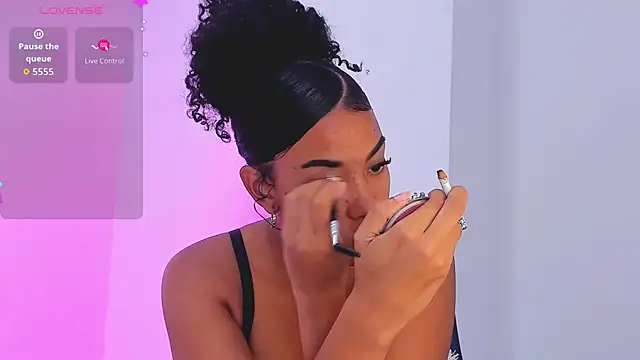 sasha fox00 online show from January 15, 2026, 5:44 am