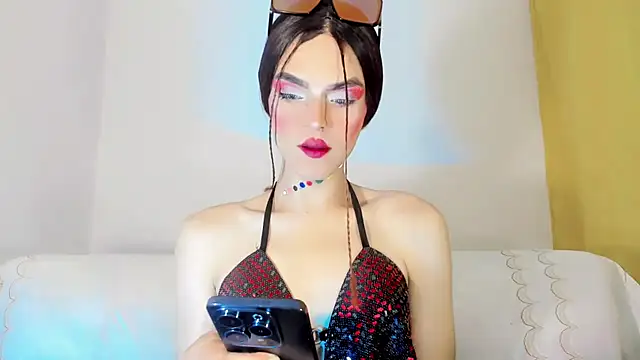 Snapshot of TatiGil chatting on October 25, 2025, 4:07 pm TatiGil online show from October 25, 2025, 4:07 pm