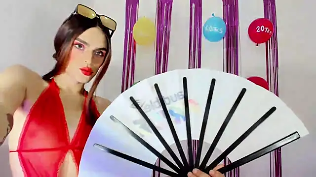 Snapshot of TatiGil chatting on September 30, 2025, 8:37 pm TatiGil online show from September 30, 2025, 8:37 pm