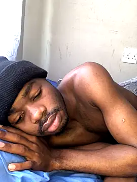 Snapshot of kinglorad chatting on December 5, 2025, 12:48 pm kinglorad online show from December 5, 2025, 12:48 pm