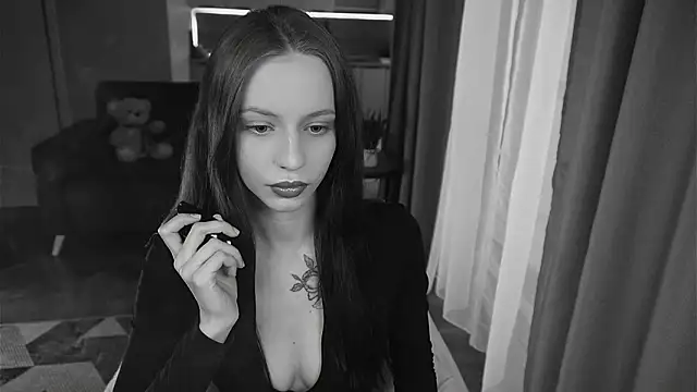 wowmolly online show from March 2, 2026, 2:13 pm