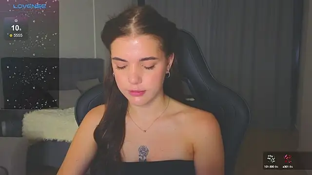 Snapshot of adrianawow1 chatting on September 22, 2025, 8:04 pm adrianawow1 online show from September 22, 2025, 8:04 pm