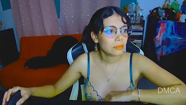 Drea Foox online show from February 13, 2026, 4:01 am