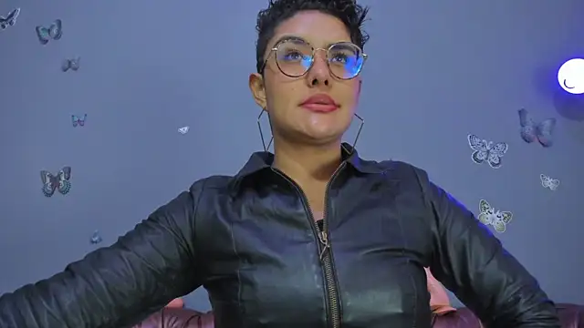 Kaira mosse online show from January 9, 2026, 11:39 am