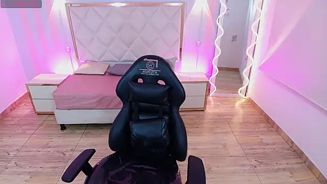 Snapshot of Brendda_tay chatting on November 28, 2025, 2:56 am Brendda tay online show from November 28, 2025, 2:56 am