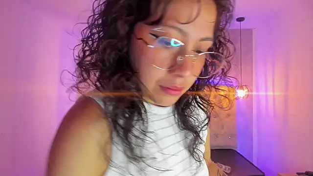 tammy cute01 online show from February 16, 2025, 1:47 am