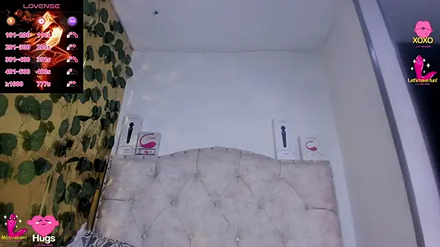 Snapshot of cristalconnorr chatting on October 23, 2025, 4:05 pm cristalconnorr online show from October 23, 2025, 4:05 pm