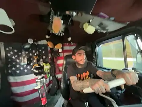 XMeF10 online show from March 27, 2026, 11:11 am