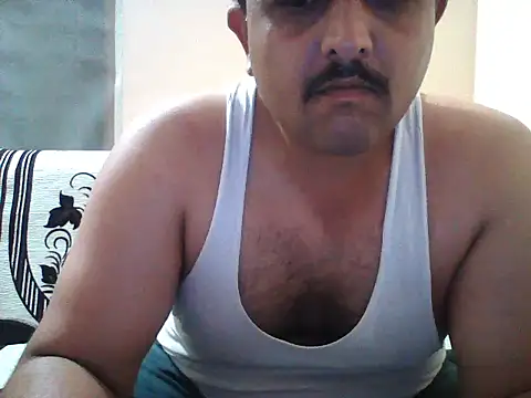 Snapshot of Akhil3290 chatting on April 27, 2026, 3:32 pm Akhil3290 online show from April 27, 2026, 3:32 pm