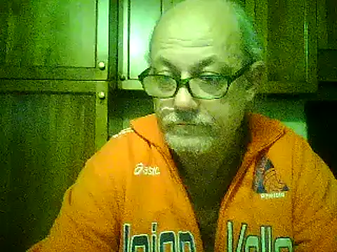 Snapshot of gianbragallini chatting on December 20, 2024, 11:26 pm gianbragallini online show from December 20, 2024, 11:26 pm