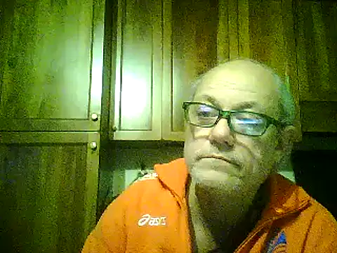 Snapshot of gianbragallini chatting on December 6, 2024, 10:35 pm gianbragallini online show from December 6, 2024, 10:35 pm