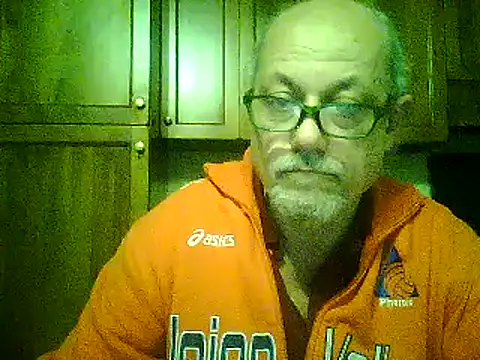 Snapshot of gianbragallini chatting on December 28, 2024, 8:58 pm gianbragallini online show from December 28, 2024, 8:58 pm