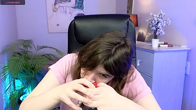 Snapshot of Ruyjin_Choi chatting on March 18, 2025, 10:50 am Ruyjin Choi online show from March 18, 2025, 10:50 am